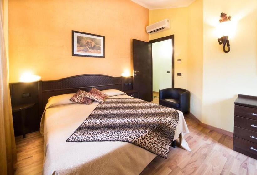 Апартаменты 1 Спальня с Балконом, World Village Apartments