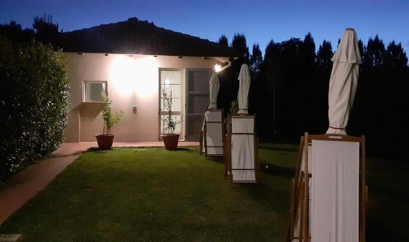 Студио Стандарт Вид на Сад, Agriturismo Fattoria Corte Roeli
