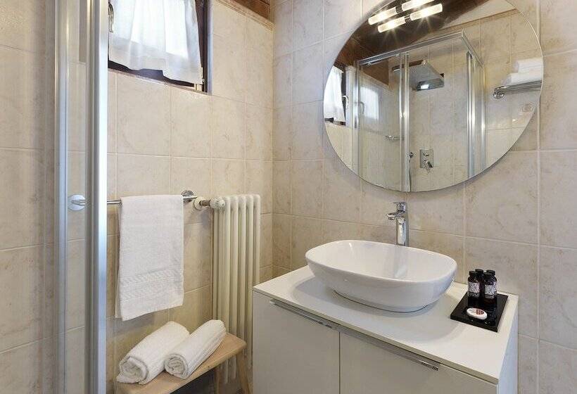 سوییت جونیور با چشم‌انداز دریاچه, Residence Panorama La Forca, Gtsgroup
