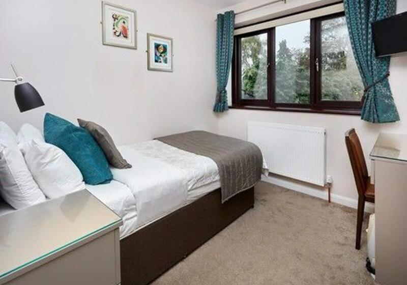 Номер Стандарт Индивидуальный, Conifers Guest House