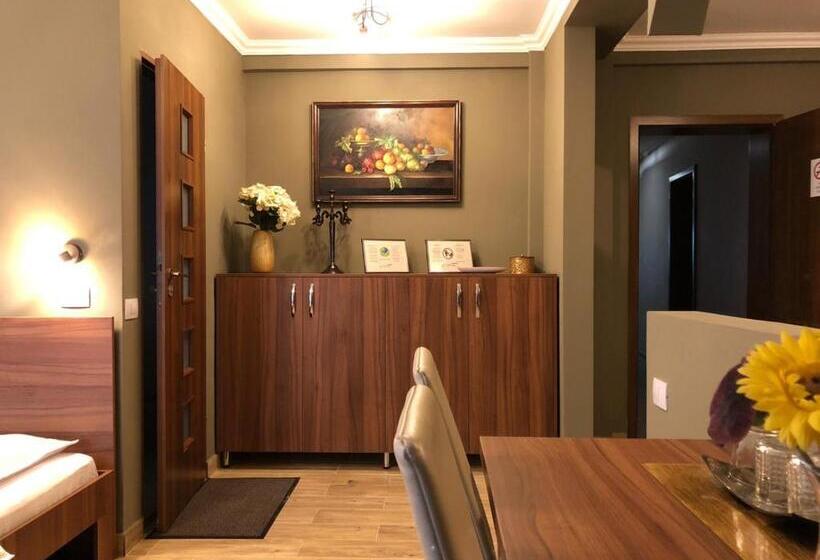 Familienzimmer, Pension Aroma