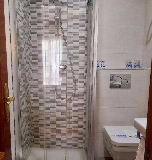 Номер Стандарт, Hostal La Colonia