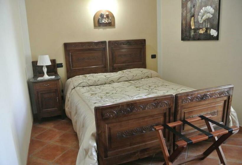 اتاق استاندارد با تخت بزرگ, Agriturismo Tre Tigli
