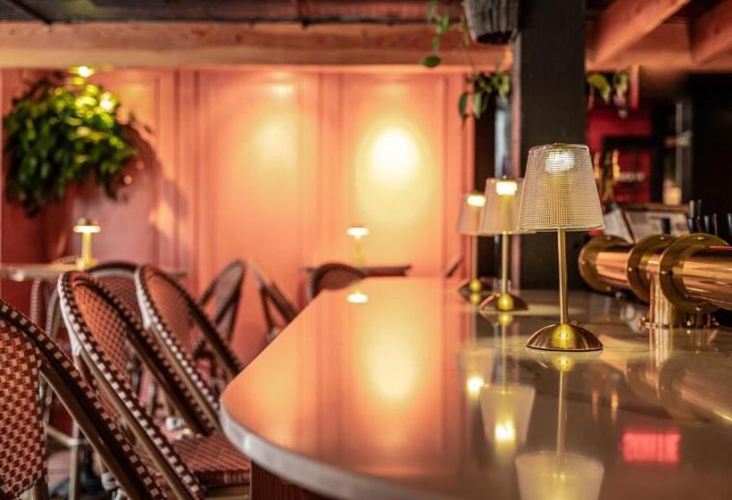 스탠다드 트리픔 룸 공동욕실, Auberge De La Vieille Maison