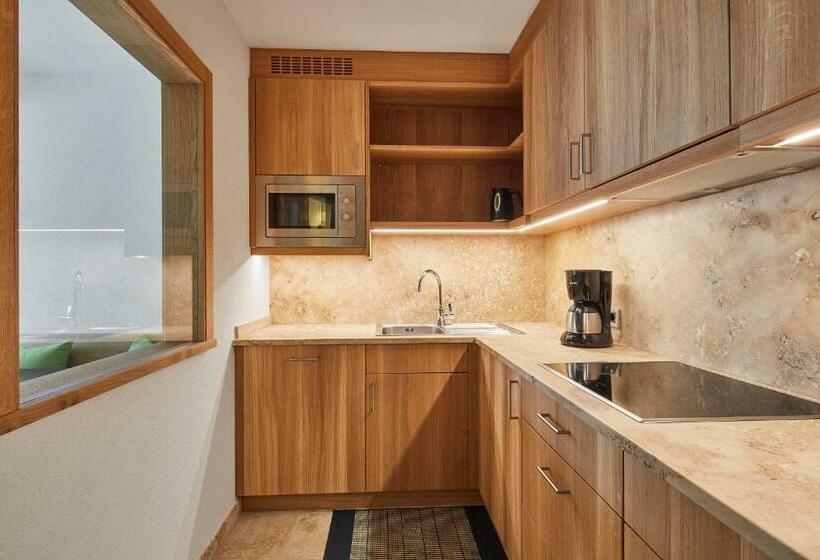 Апартаменты 1 Спальня, Residence Mugun