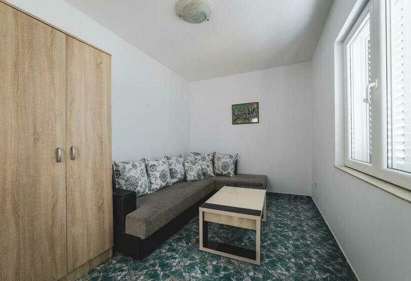 آپارتمان 1 خوابه, Apartments Memidz