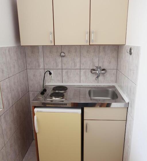 آپارتمان 1 خوابه, Apartments Memidz
