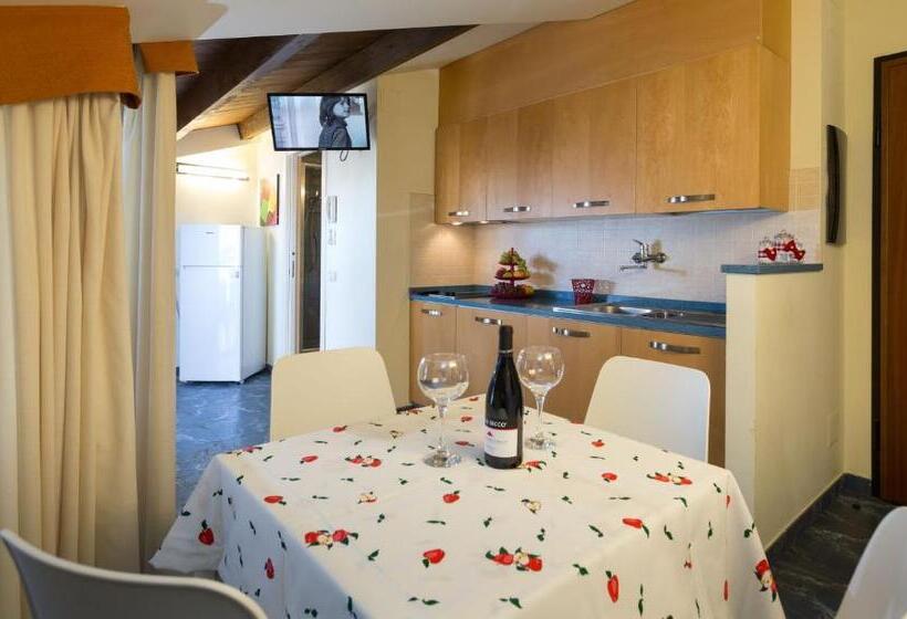آپارتمان 2 خوابه, Residence Anchisemare