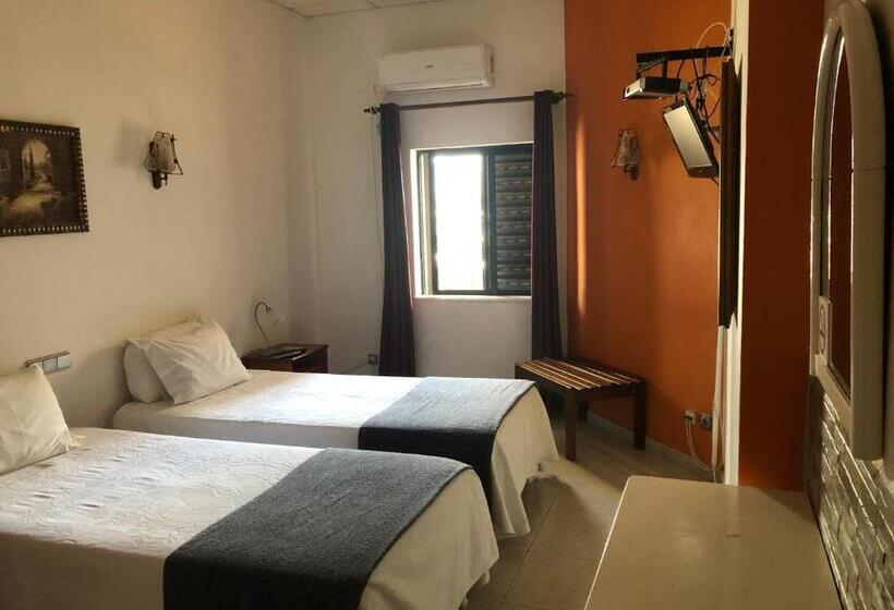 Номер Стандарт, Apartamentos E Quartos Atalaia