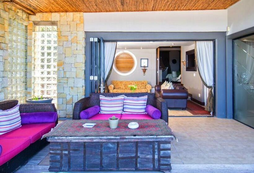 Deluxe Suite, Alexander Guest House