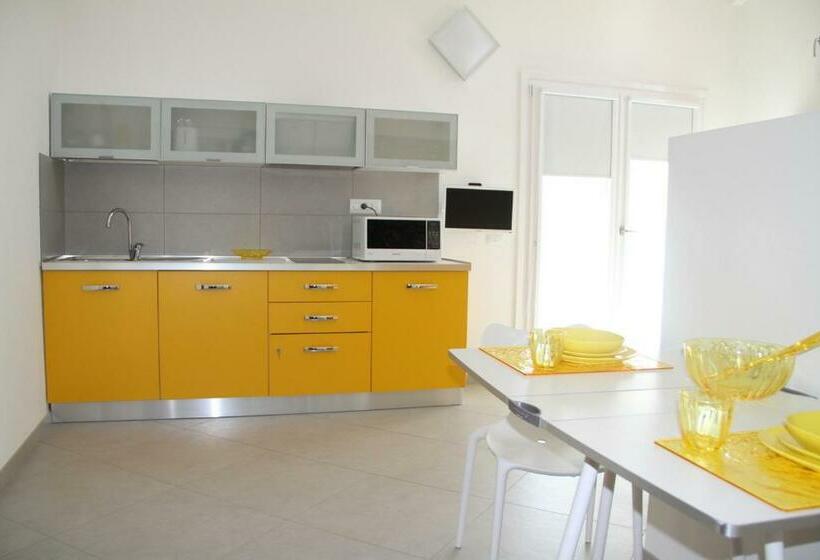 اتاق استاندارد, Iride Guest House