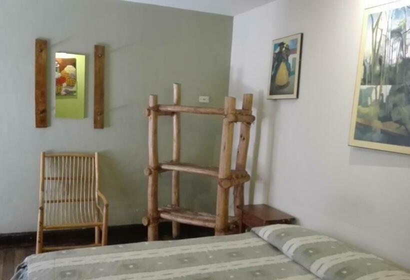 غرفة قياسية, Posada Junco Y Capuli