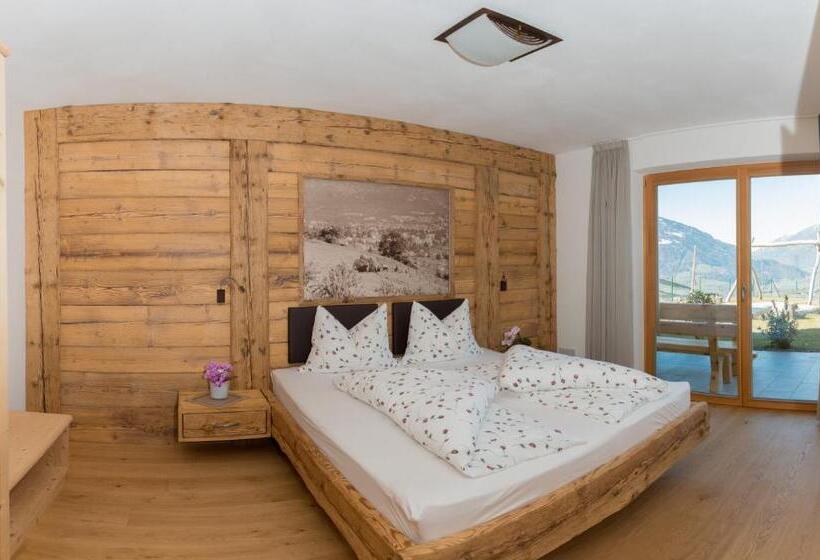 带1个卧室的带阳台的公寓, Krebishof Agriturismo