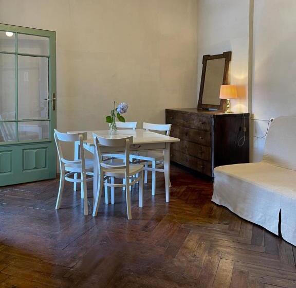 1 Bedroom Apartment Lake View, Villa Streintz