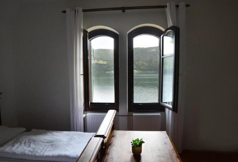 Standard studio with lake view, Villa Streintz