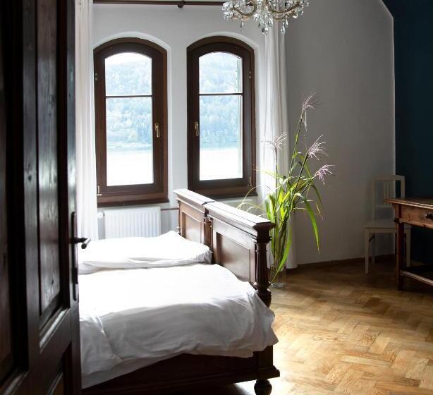 Standard studio with lake view, Villa Streintz