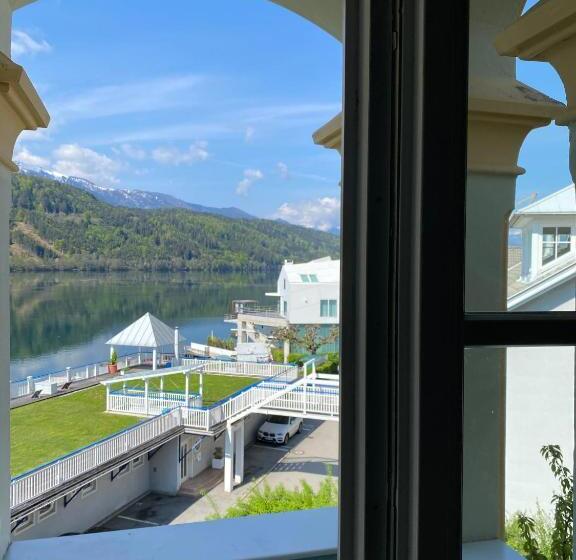 1 Bedroom Apartment Lake View, Villa Streintz