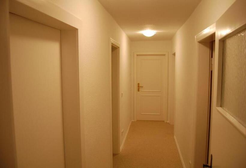 Апартаменты 2 Спальни, Schillers Stadthaus