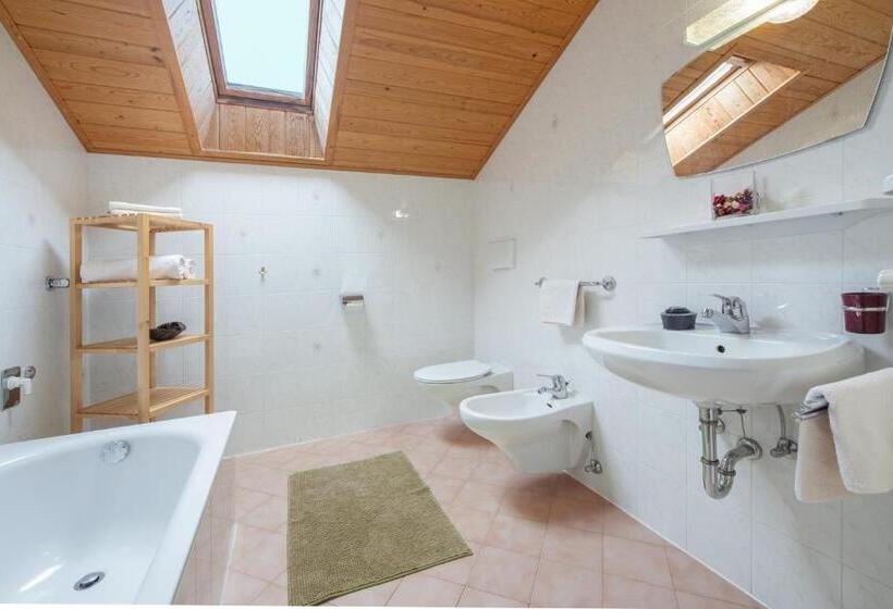 Апартаменты 2 Спальни, Ferienbauernhof Wieserhof