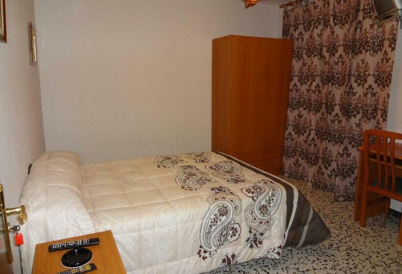 Номер Стандарт, Hostal San Pedro