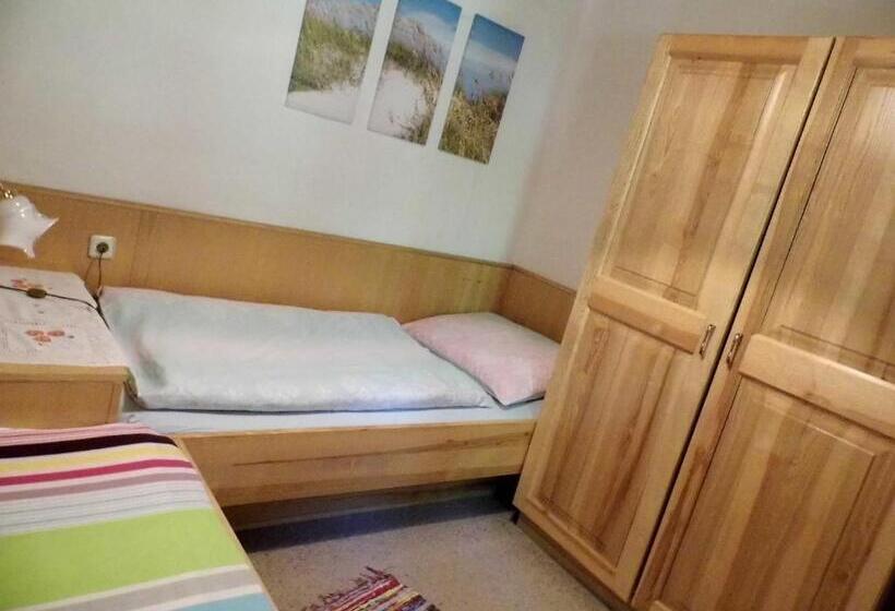 Family flat with balcony, Biohof Schwanser