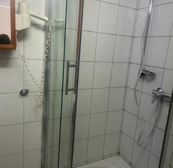 Quarto Estandar, Gasthof Zur Post