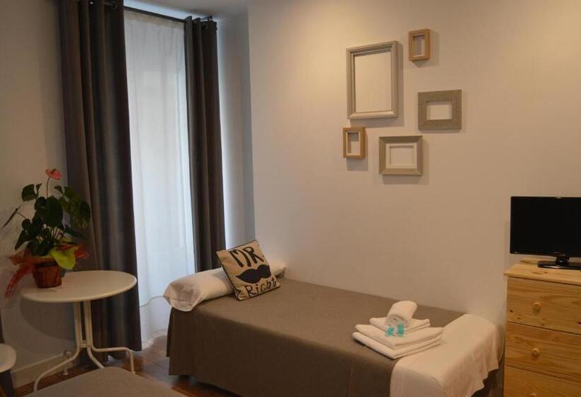 스탠다드 트리플 룸, Smile & Co Hostal Boutique