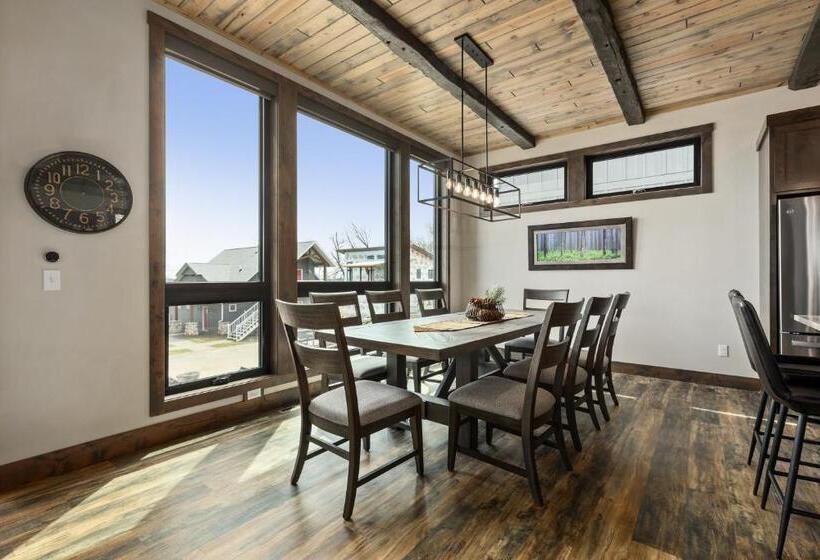 Апартаменты 5 спален, Quarterdeck Resort