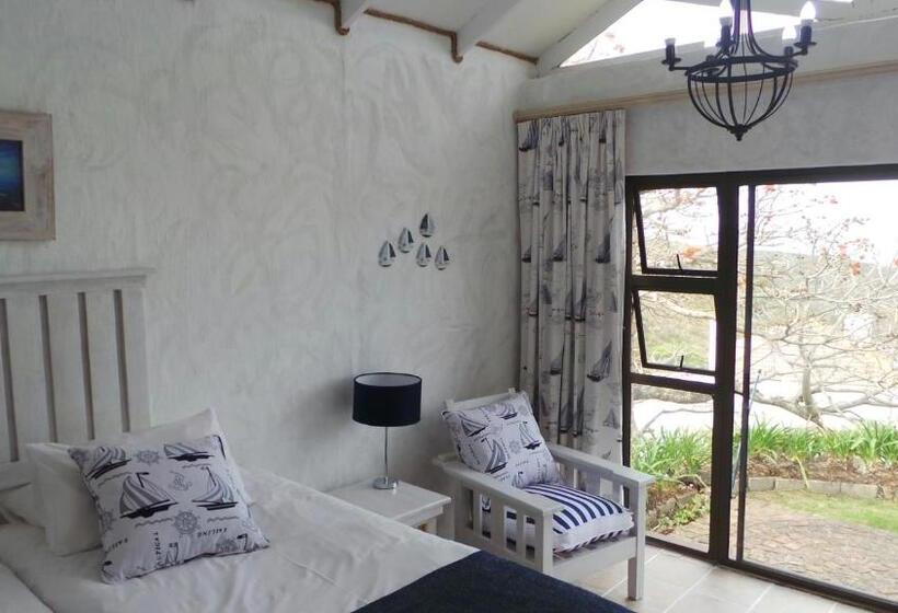 Номер Стандарт, Dutton's Cove Guest House