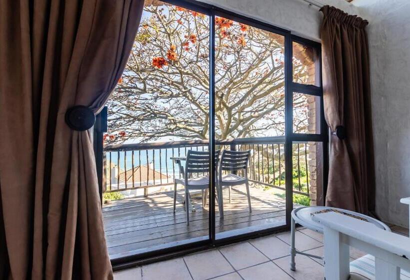 Номер Стандарт, Dutton's Cove Guest House