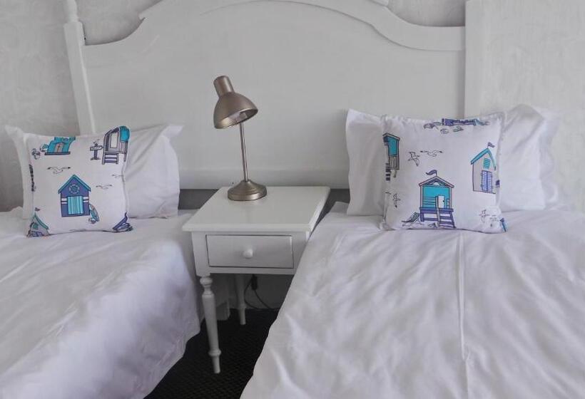 Номер Стандарт Вид на Море, Dutton's Cove Guest House