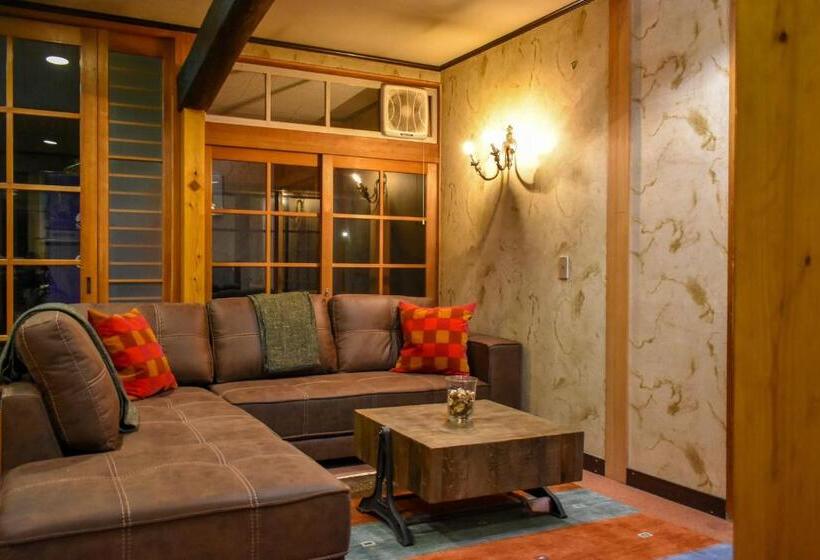 اتاق استاندارد با سرویس بهداشتی مشترک, Kizuna Lodge & Bbq Centre