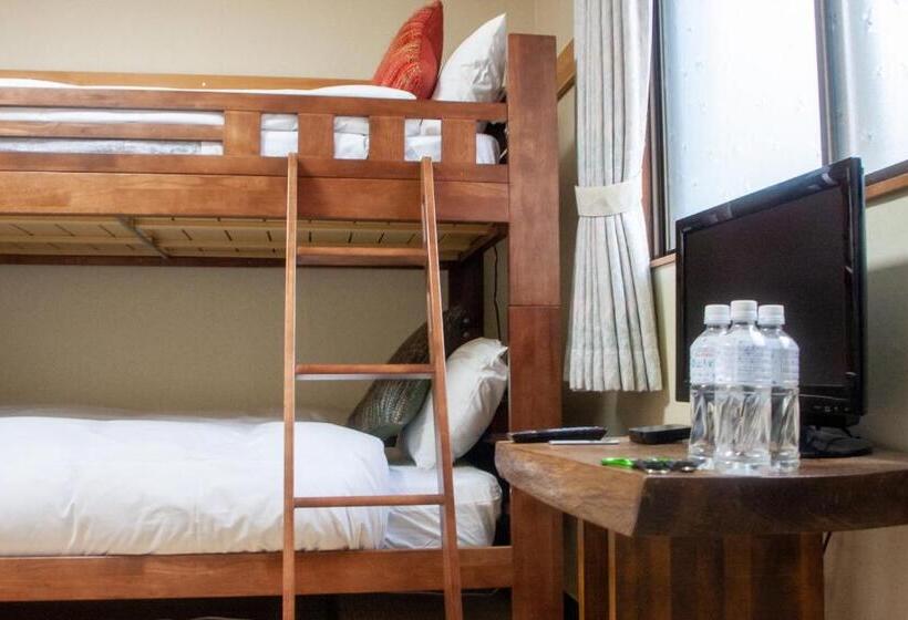 اتاق استاندارد سه تخته با سرویس بهداشتی مشترک, Kizuna Lodge & Bbq Centre