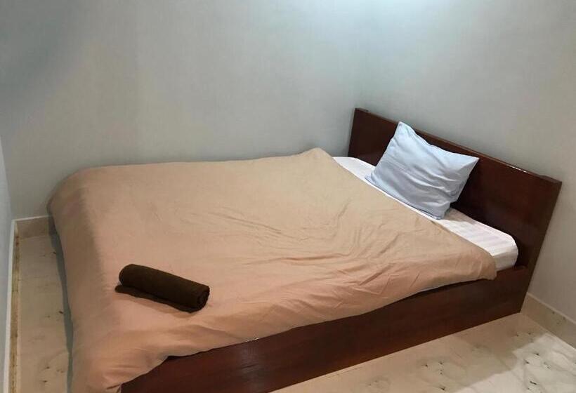 Quarto Estandar Individual com Sacada, The Small Guest House