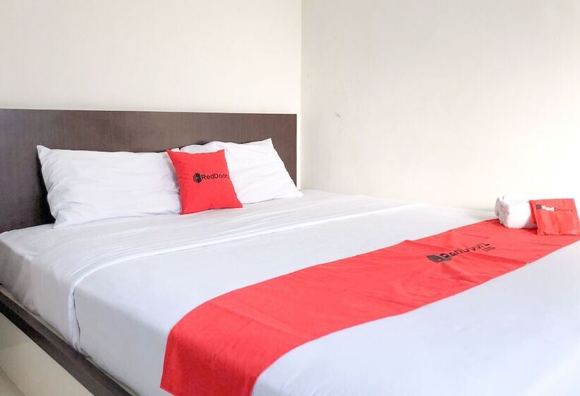 Номер Стандарт, Reddoorz Near Pantai Pede