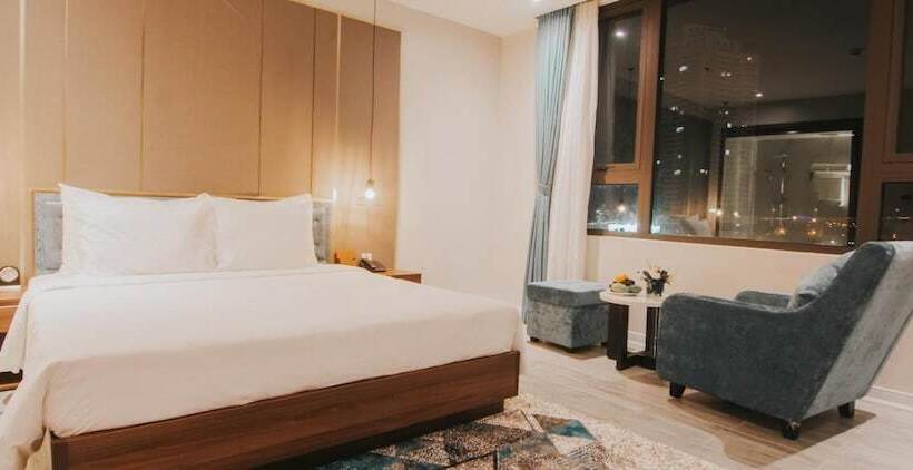 اتاق لوکس, Lupin Boutique