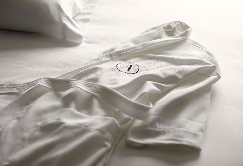 장애인을 위한 스위트, Archer Hotel Seattle/redmond
