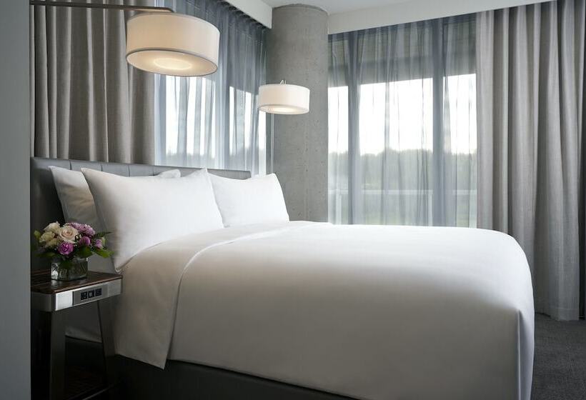 סוויטה עם מרפסת, Archer Hotel Seattle/redmond