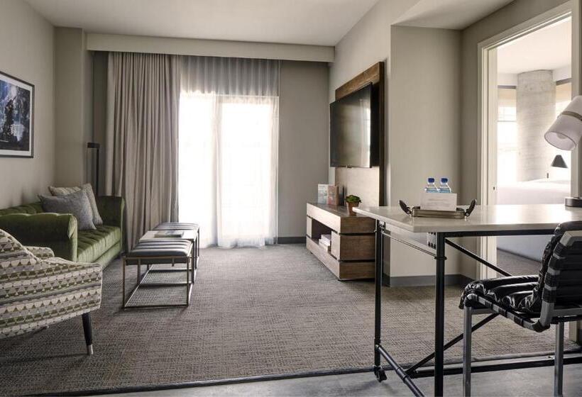 발코니가 있는 스위트, Archer Hotel Seattle/redmond