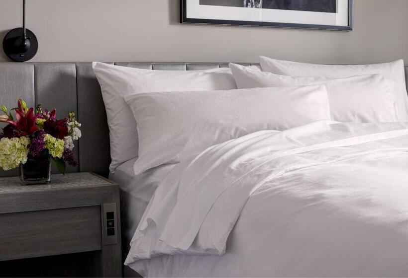 장애인을 위한 킹사이즈 침대 스탠다드 룸, Archer Hotel Seattle/redmond