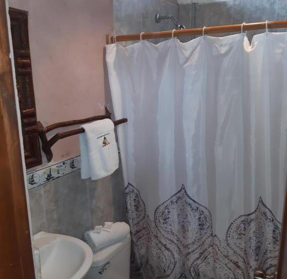 חדר משפחתי, Weekendhostal