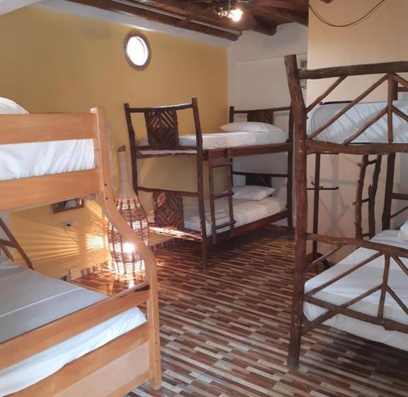חדר משפחתי, Weekendhostal