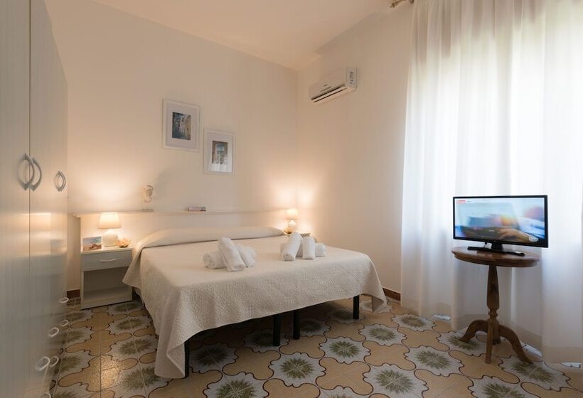 Номер Стандарт, Le Gemelle Boutique