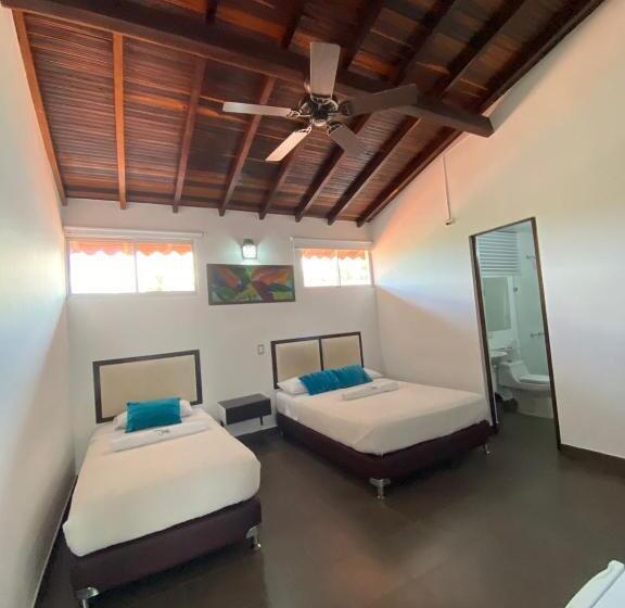 Standaard Driepersoonskamer, Casa Suite Curiti