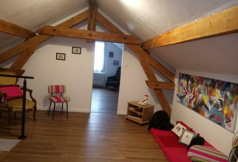 Номер Стандарт Трехместный, Chambres D'hôtes Toulaho