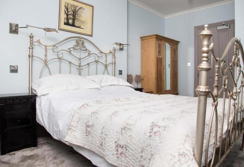 Family Suite, The Globe Angle
