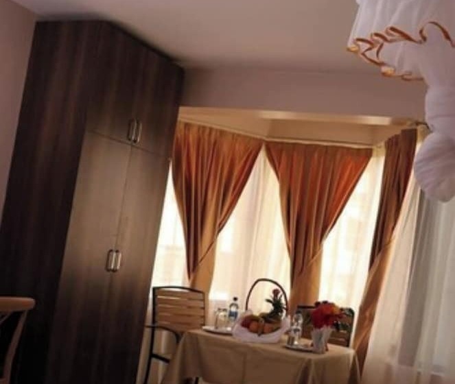 سوییت اجرایی, Paleo Hotel & Spa