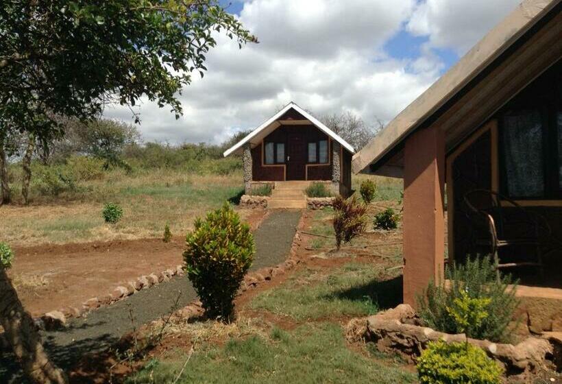 اتاق لوکس, Teen Ranch Kenya