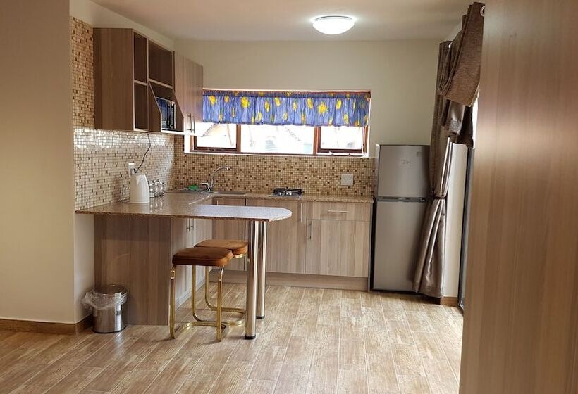 Апартаменты 1 Спальня Нижний Этаж, 50 Galena Affordable Luxury