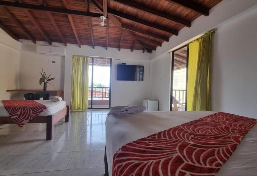 Трехместный Номер Deluxe Вид на Море, Bahía Yubarta